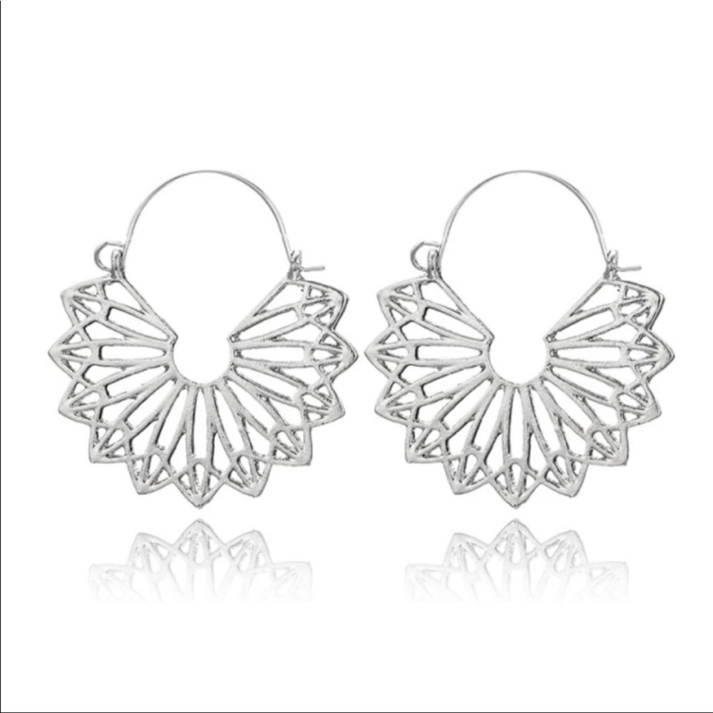 Rustic Silver Hollow Mandala Earrings